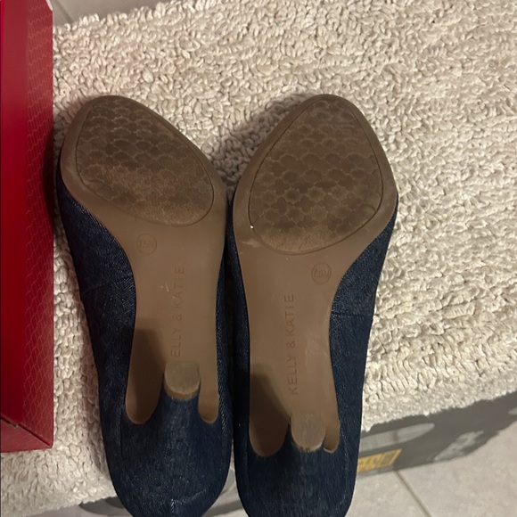 Kelly & Katie Blue Denim Heels worn once Sz 7.5 - Picture 8 of 10